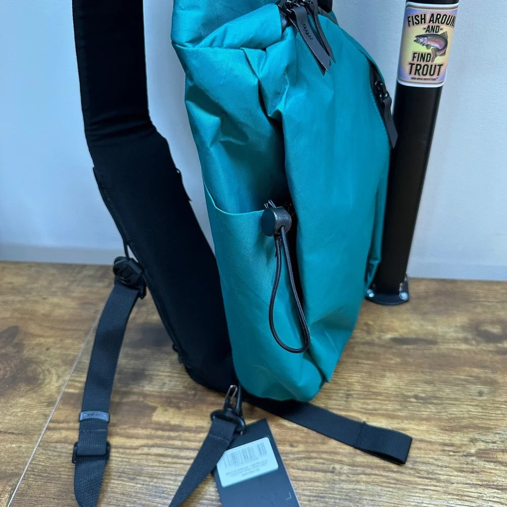 NEW Alpaka Metro Crossbody Left Shoulder Bag Cadmium Green X-Pac VX21